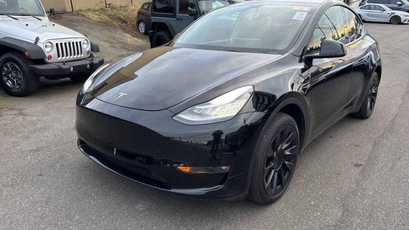 TESLA MODEL Y 2022 7SAYGDEE0NF461804 image